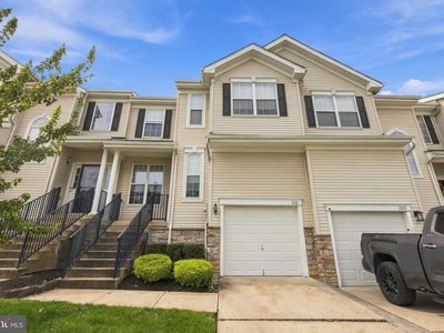221 Hawthorne Way