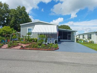 2107 Congressional Dr #758