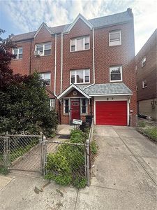 27 Cass Pl
