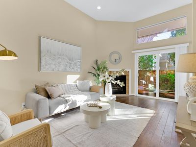 2261 Sun Glory Ln #A