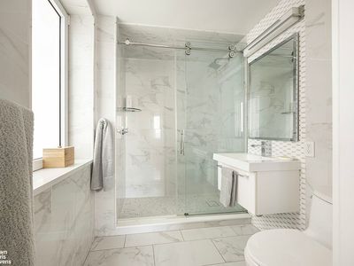 180 E End Ave APT 18C