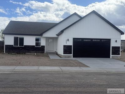 4292 E Arizona Dr