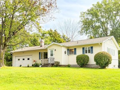 43 Hollywood Dr