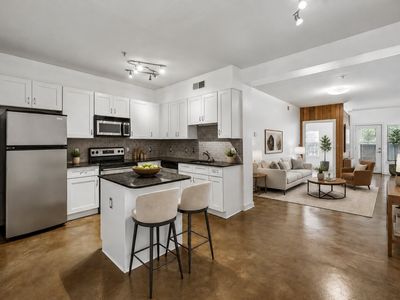1803 Broadway APT 226