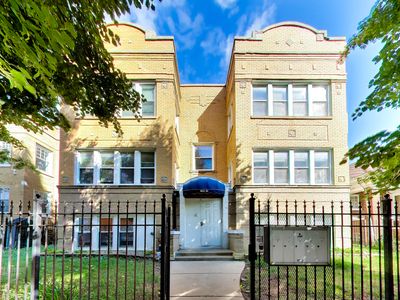 4112 W George St #1W