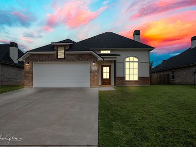 4820 Bogey Ln