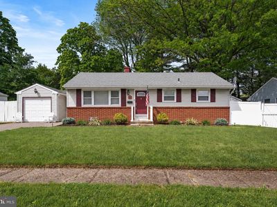 17 Shelley Ln