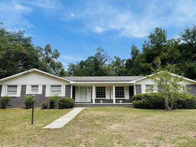 150 Beechwood Dr