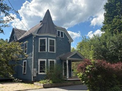 11 Maple Street