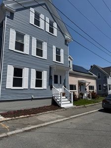 9 Foster St #2