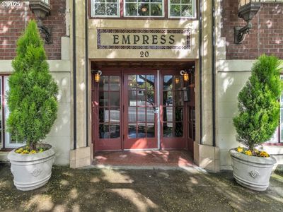 20 NW 16th Ave APT 8