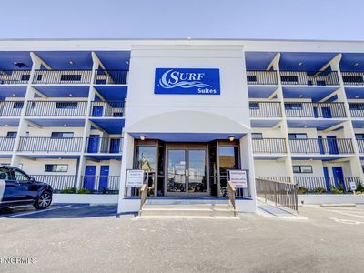 711 S Lumina Avenue Unit 102