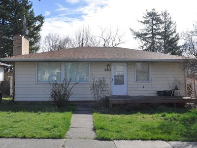 Property at 920 NW Charlotte St, Pullman, WA