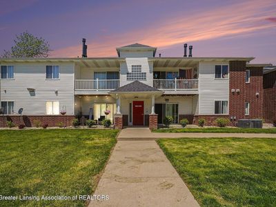 1002 Carom Cir