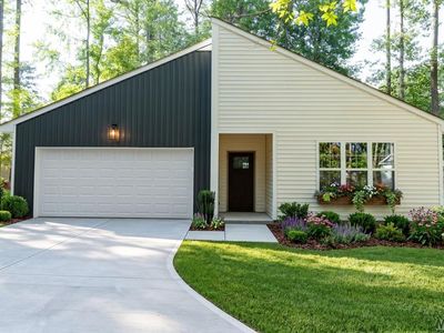 Property at 105 N Oak Dr, Littleton, NC
