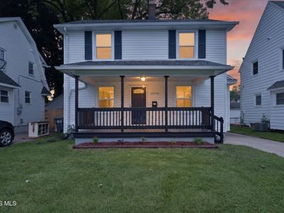 4544 Commonwealth Ave