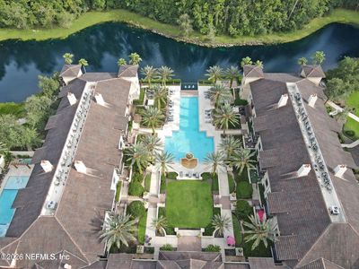 955 REGISTRY Boulevard #206