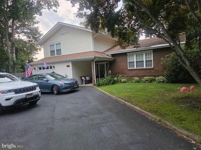 100 Reel Ave