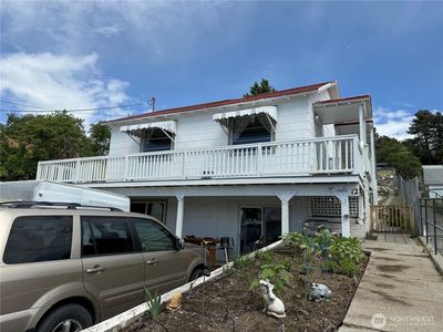 12 Dewberry Avenue W