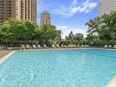 19 S 1st St APT B802