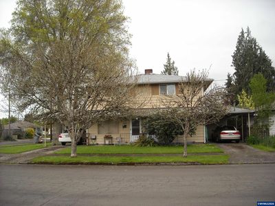 1208 11th Ave SW