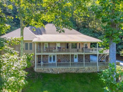1838 Coman Rd