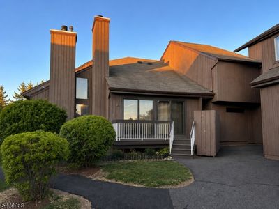 2834 Bloomingdale Dr