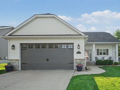 3422 Forest Valley Ct NE