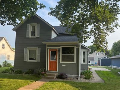 204 Elm St NW