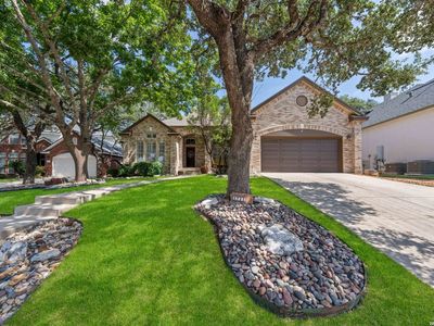 1711 Sandringham