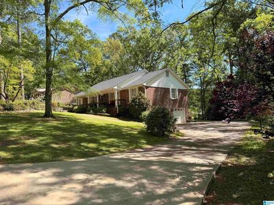 360 Shoshone Dr
