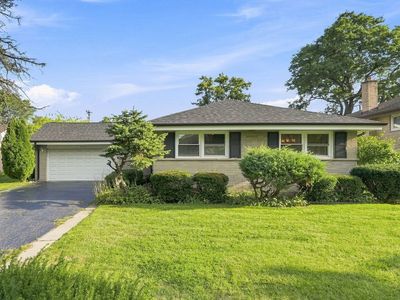807 E Golfview Dr