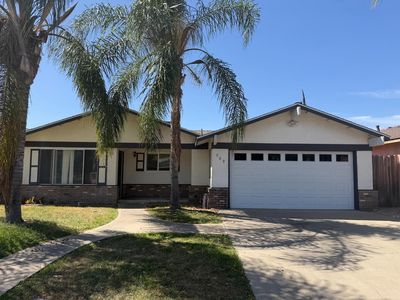 Property at 909 Crippen Ave, Modesto, CA