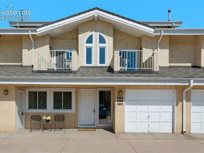 592 Observatory Dr