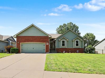 1707 E Oxford Cir