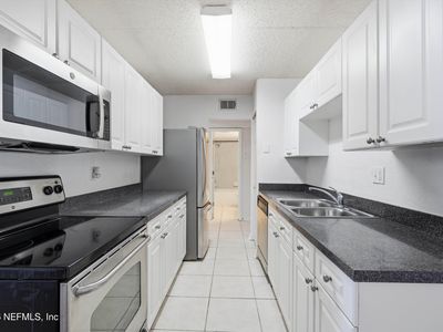 355 MONUMENT Road #10 D1