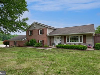 2107 Ashwood Ln