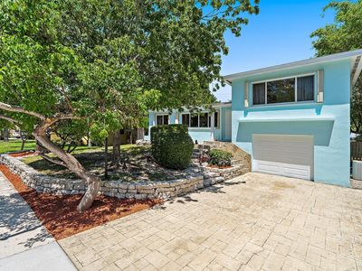 1429 Crest Drive