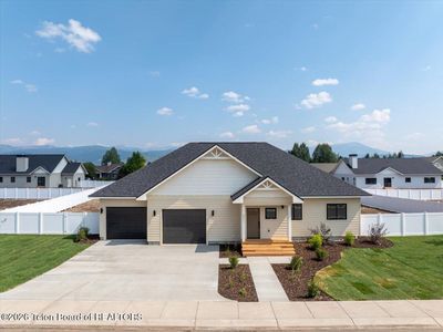 8841 Jess Dr