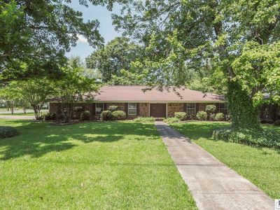 4101 Woodway Dr