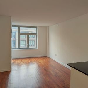 100 Jay St APT 10E