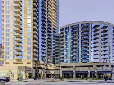 400 W Peachtree St NW Unit 1610