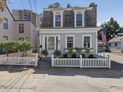 61 Central St