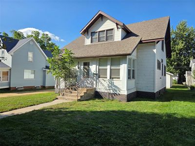 328 Maple Street