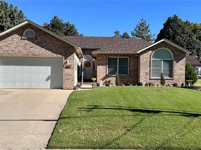 Property at 914 N Rapp Ave, Columbia, IL