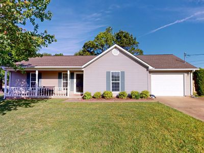 823 Wesley Dr