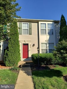 9055 Falcon Glen Ct