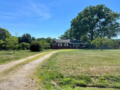 3290 Sullivan Rd