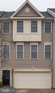 8736 Phipps Farm Way