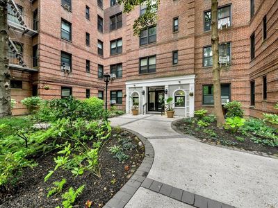 3840 Greystone Avenue #3A